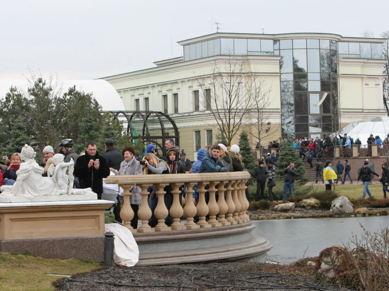 Межигорье вернули государству, 23 февраля 2014г.