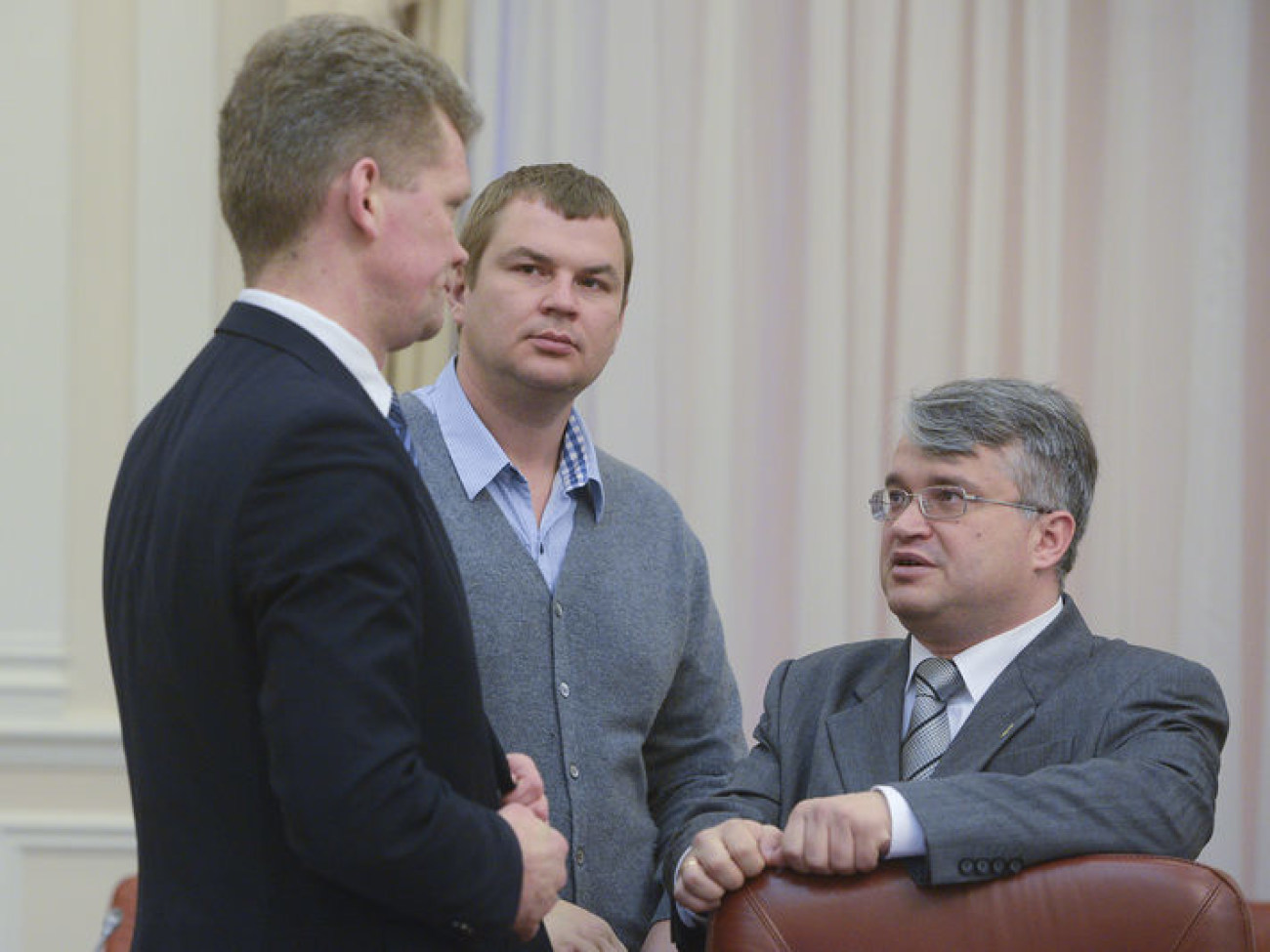 У нового Кабмина состоялось первое заседание: министры считают Крым провокацией, 1 марта 2014г.