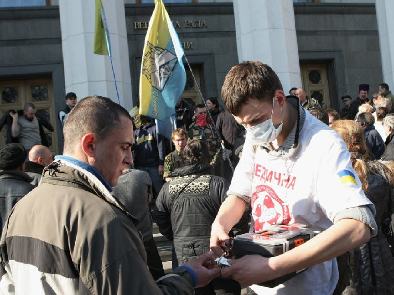 Под парламентом требовали освободить политзаключенных, 11 березня 2014г.