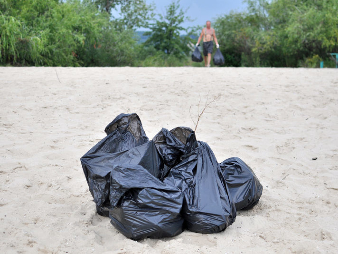 Природоохранная акция «Освободим острова от мусора»