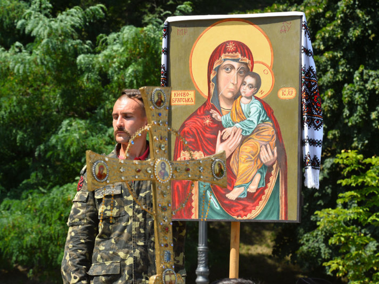 День Крещения Руси в Киеве: крестный ход, массовые пожертвования и вышиванки, 28 июля 2014г.