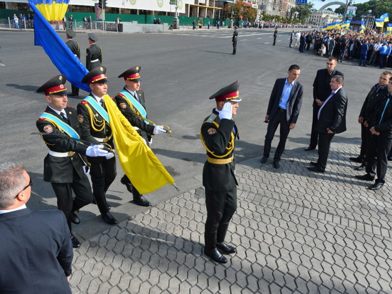 В Киеве прошел парад войск