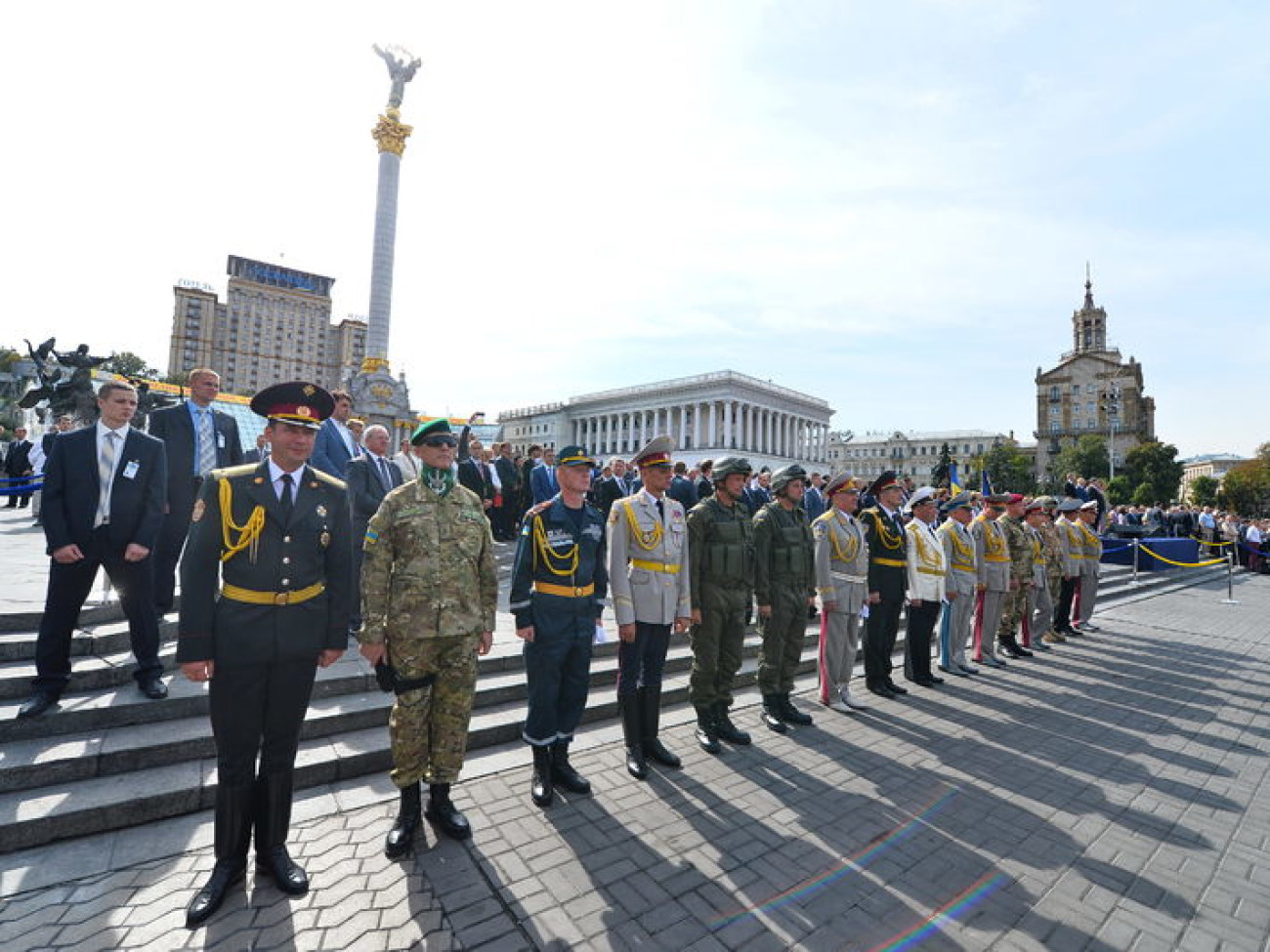 В Киеве прошел парад войск