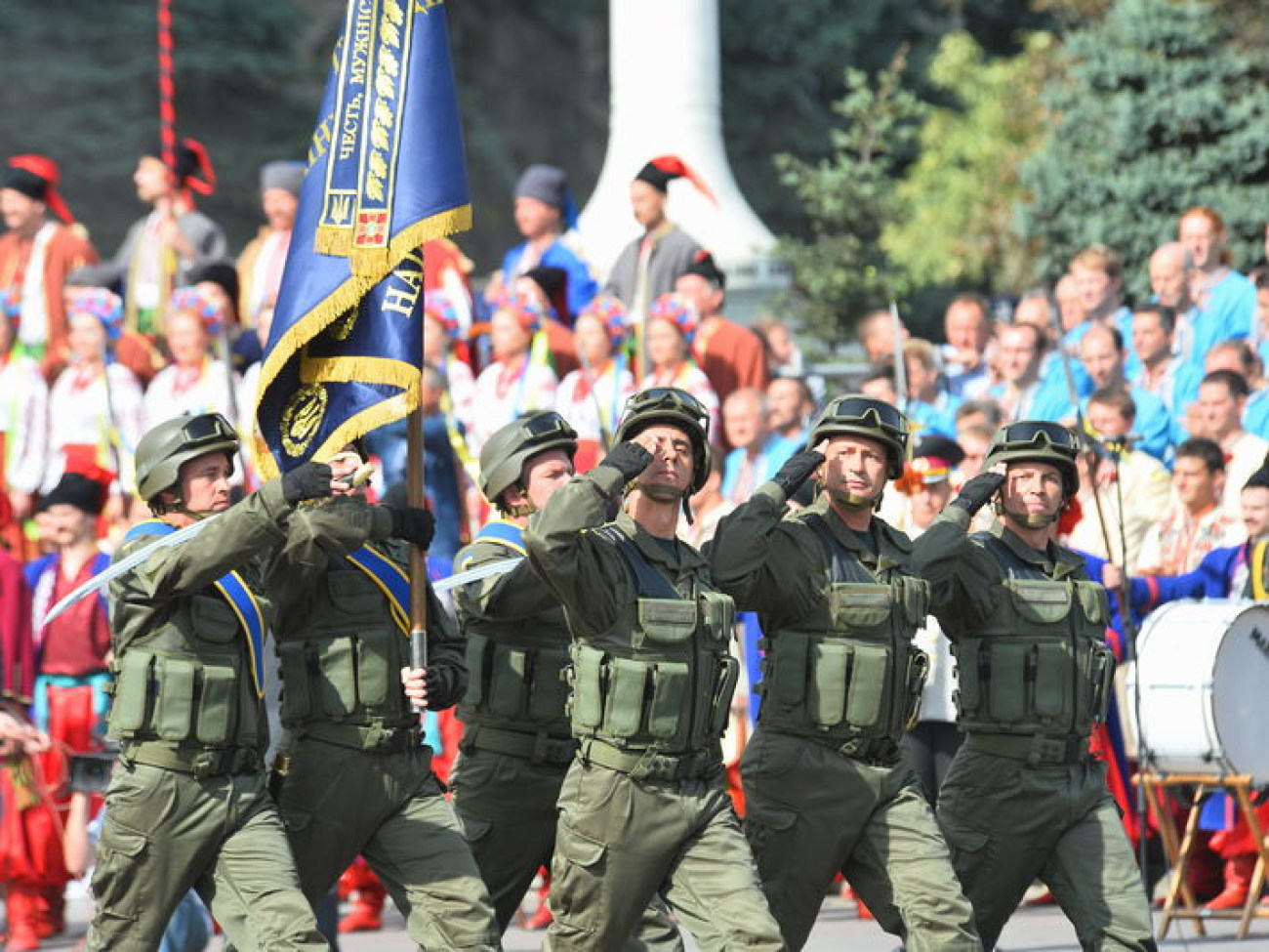 В Киеве прошел парад войск