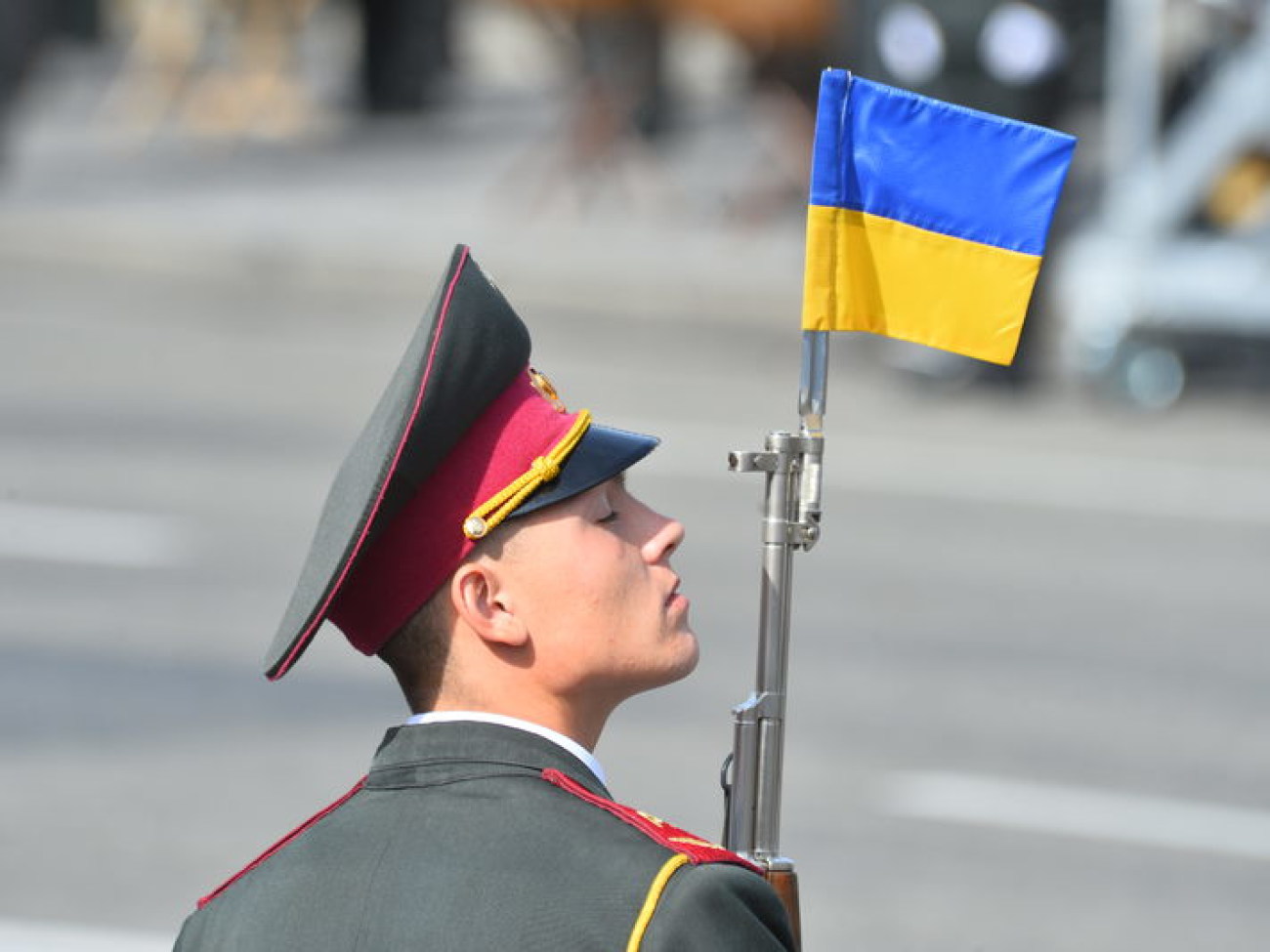 В Киеве прошел парад войск