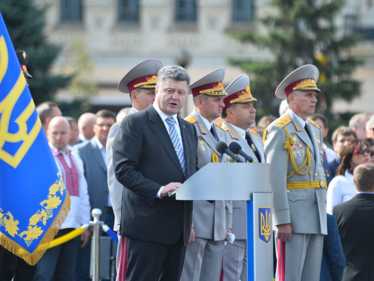 В Киеве прошел парад войск