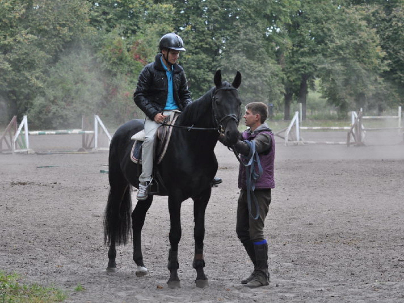Трудных подростков решили увлечь конным спортом