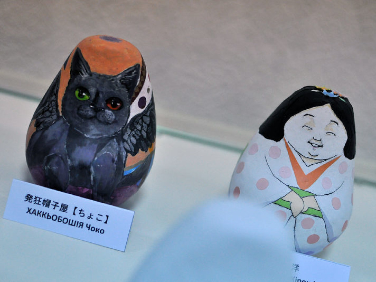 В Киеве открылась выставка японских кукол окиаґари-кобоши