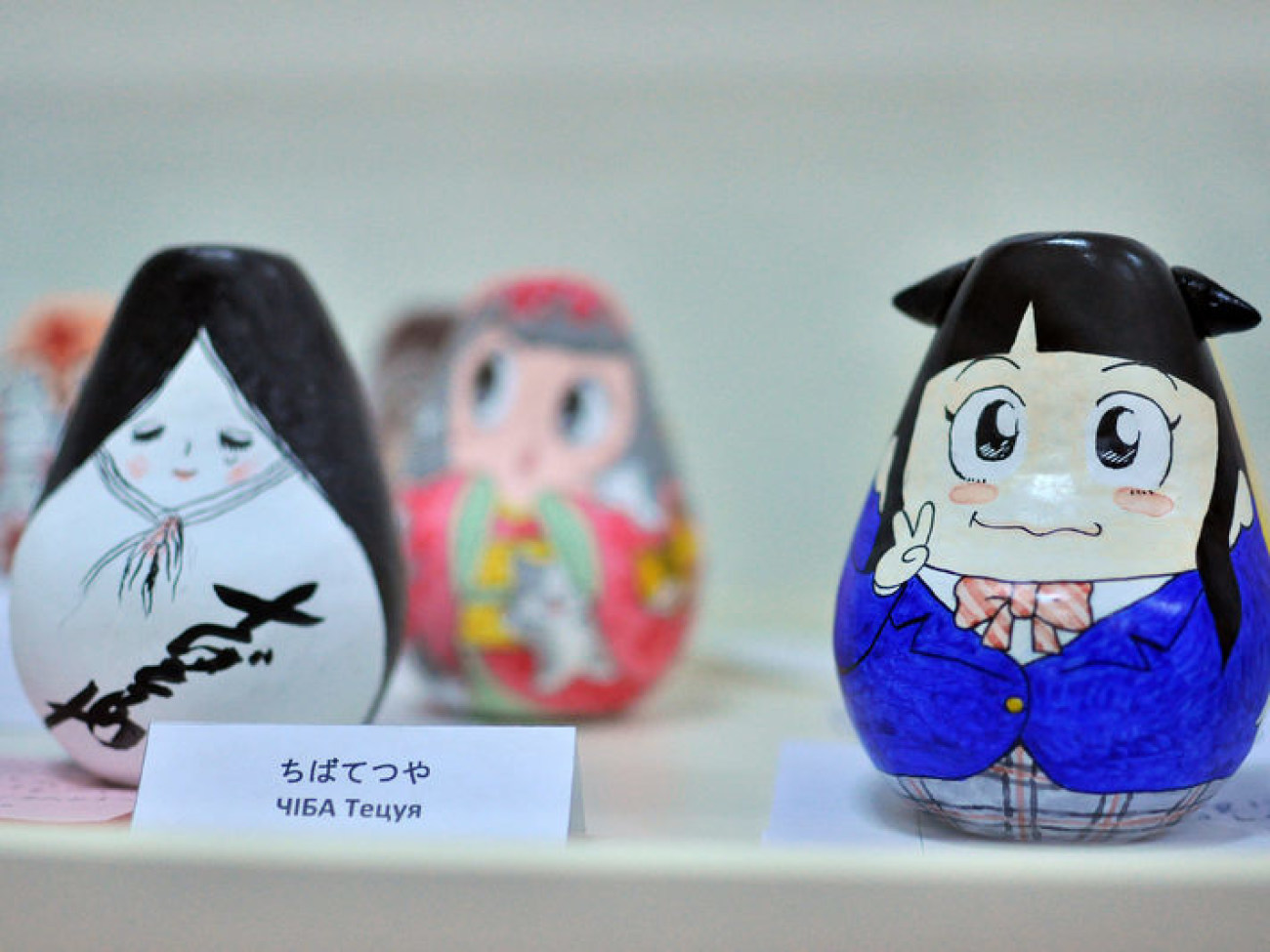 В Киеве открылась выставка японских кукол окиаґари-кобоши