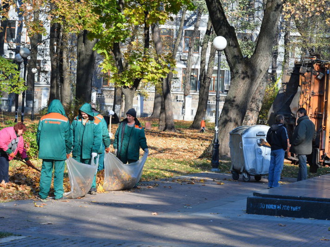 Осенняя пора&#8230; пора уборки листьев&#8230;