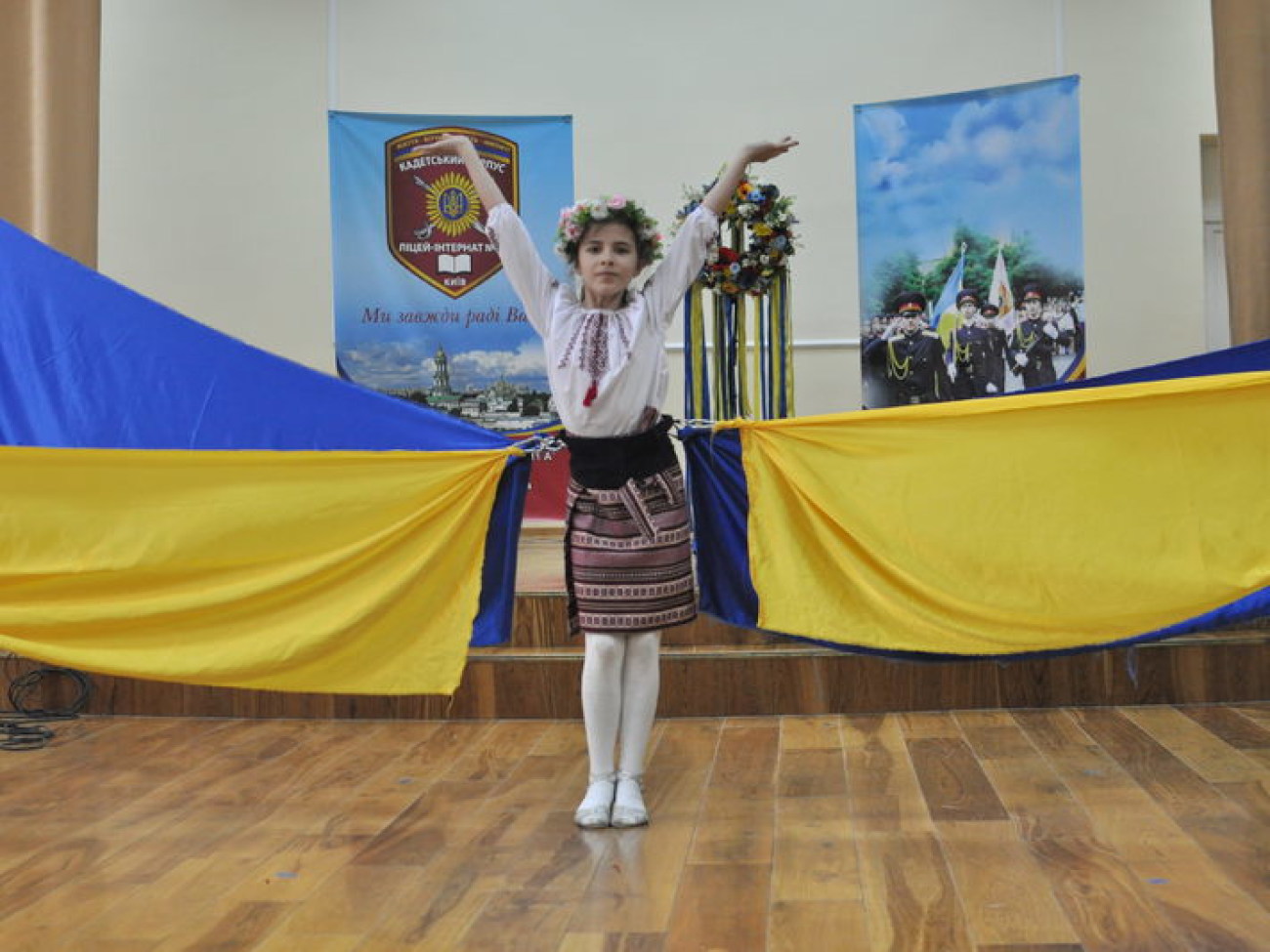 Как киевские кадеты и барышни Андреевские вечерницы провели