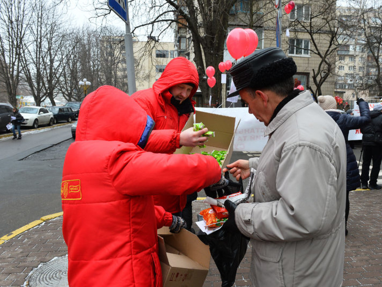 Житомирские кондитеры требуют отставки Генпрокурора