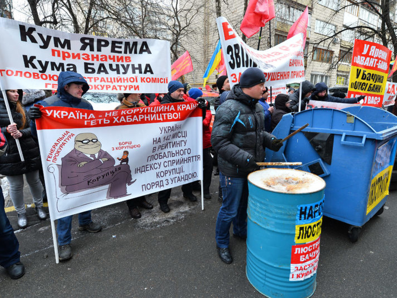 Житомирские кондитеры требуют отставки Генпрокурора