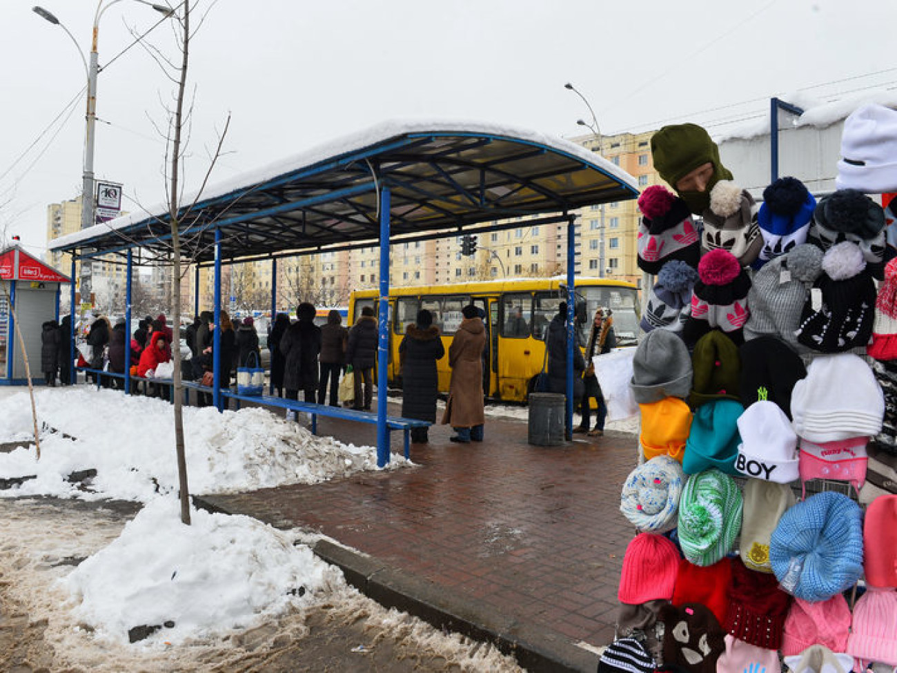 Дорогие выходные: в субботу в Киеве подорожал транспорт, доллар, продукты