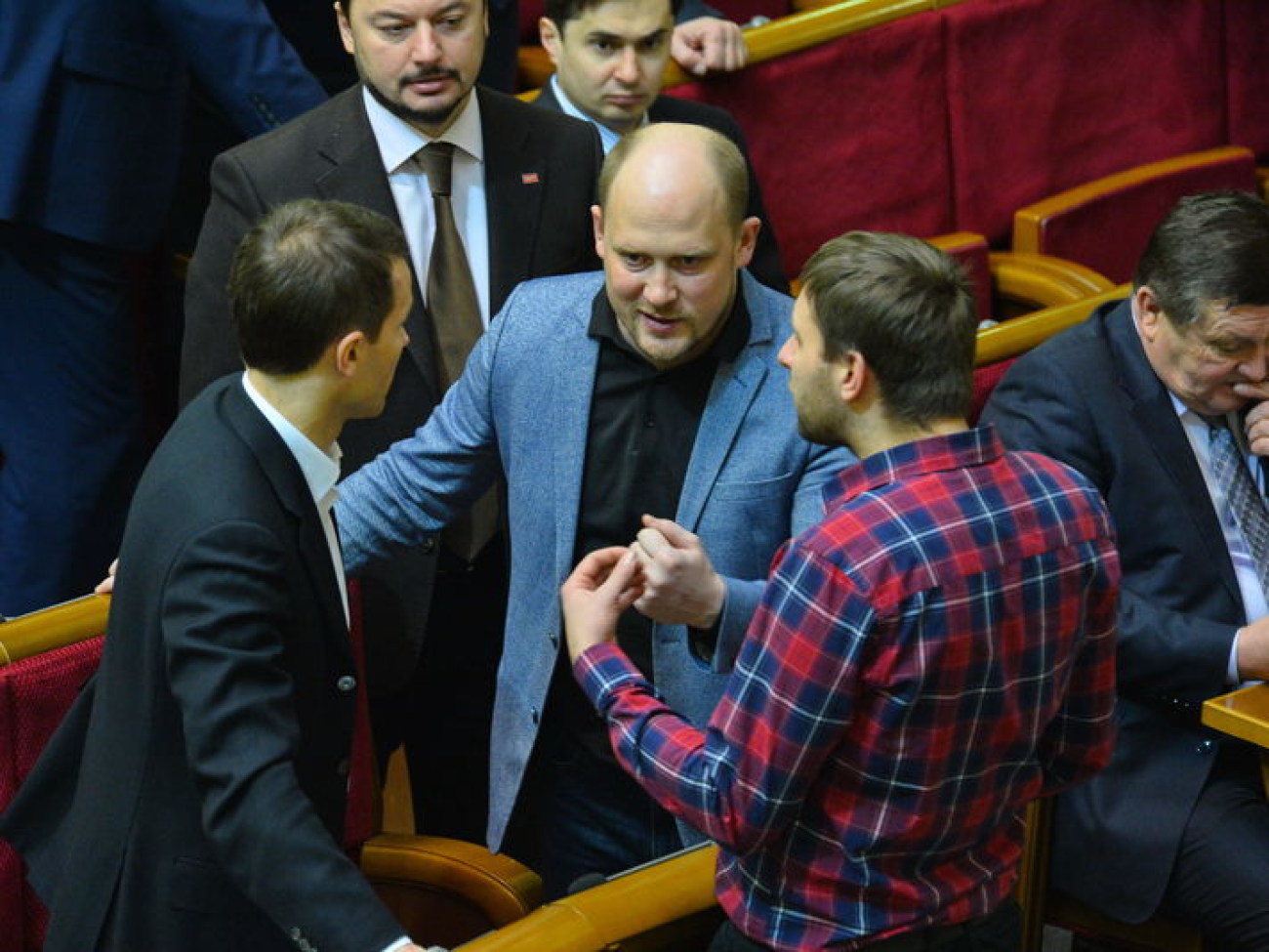 Парламентские бои: Егор Соболев против Вадима Ивченко