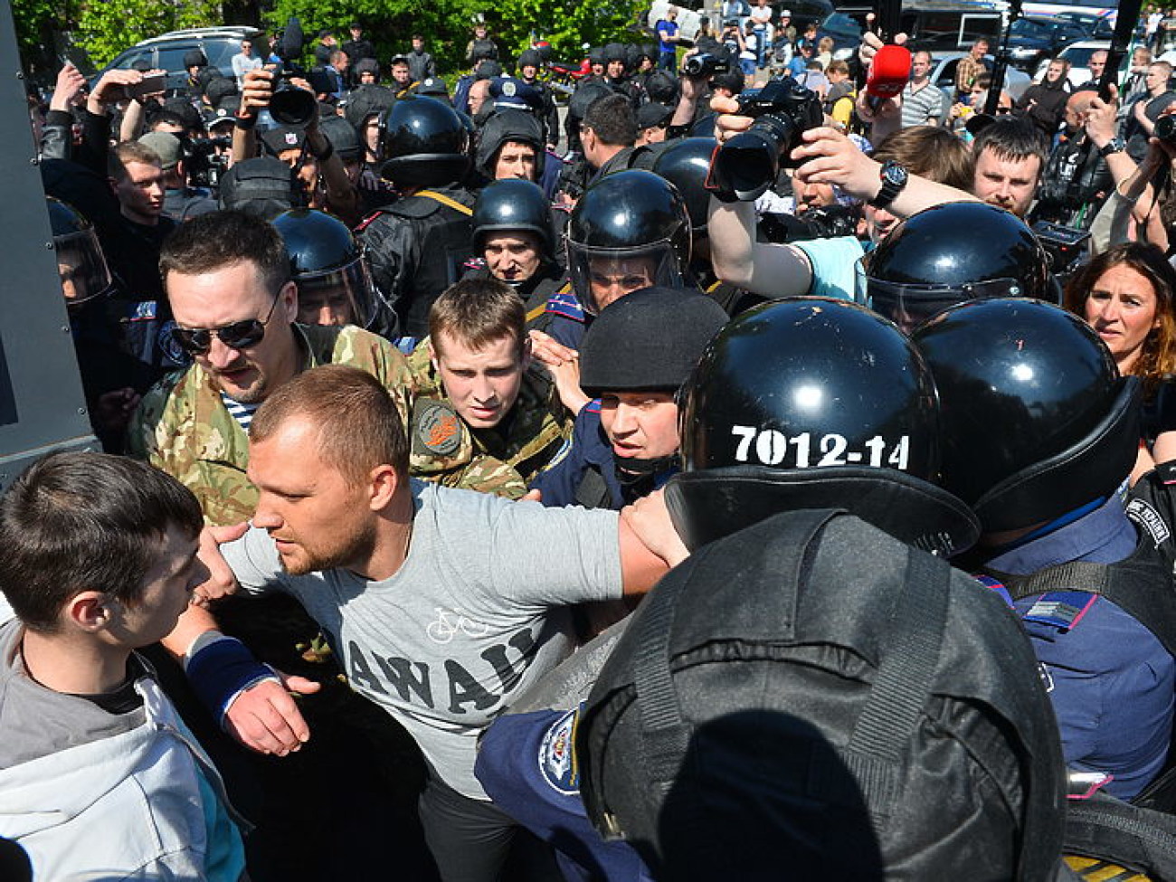 Милиция задержала 19 участников стычки возле столичного музея ВОВ