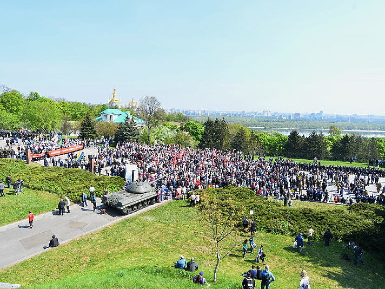 Несмотря на все запреты Первомай в столице состоялся