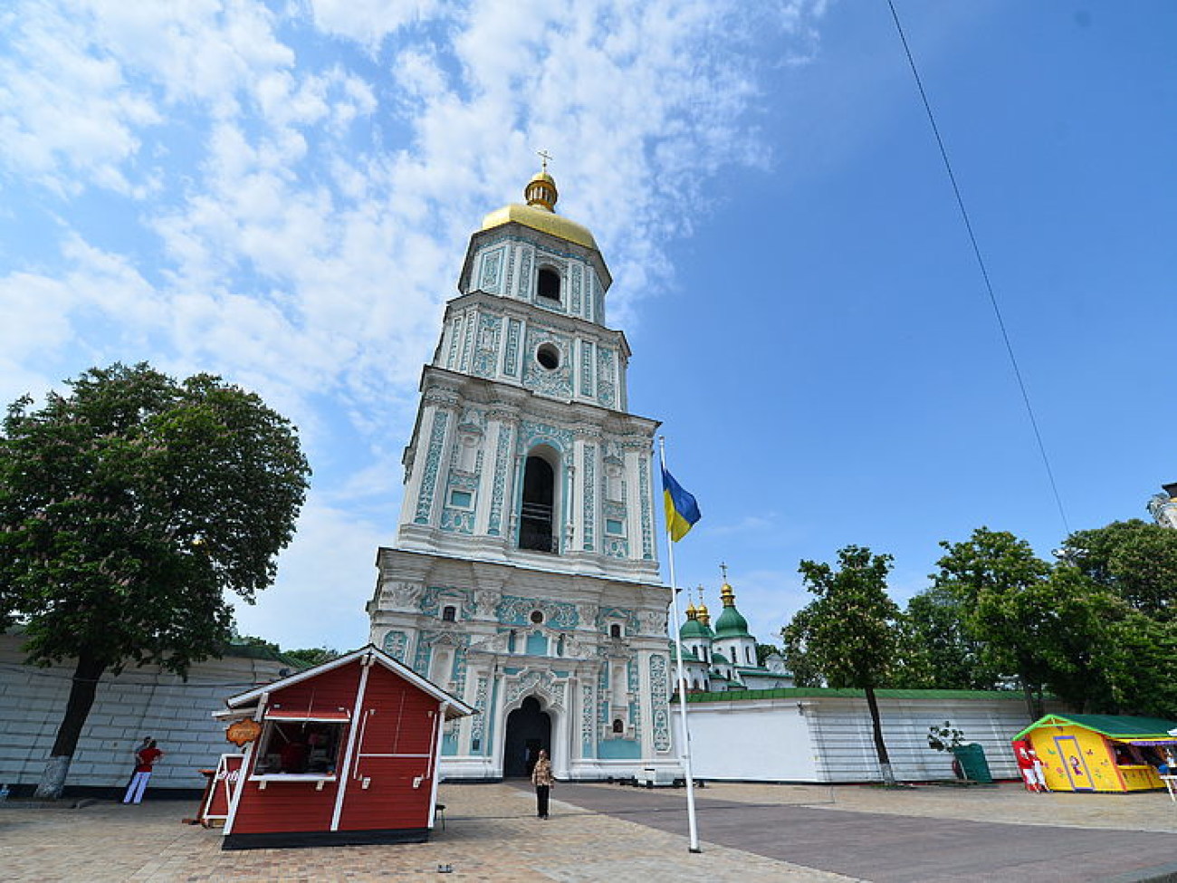 Цветочные часы и сцена: как Киев готовится ко Дню города, 28 травня 2015 р.