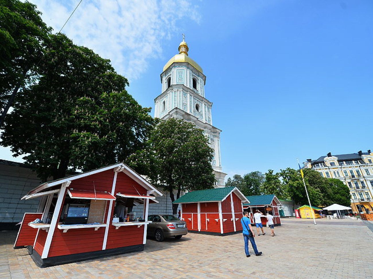 Цветочные часы и сцена: как Киев готовится ко Дню города, 28 травня 2015 р.