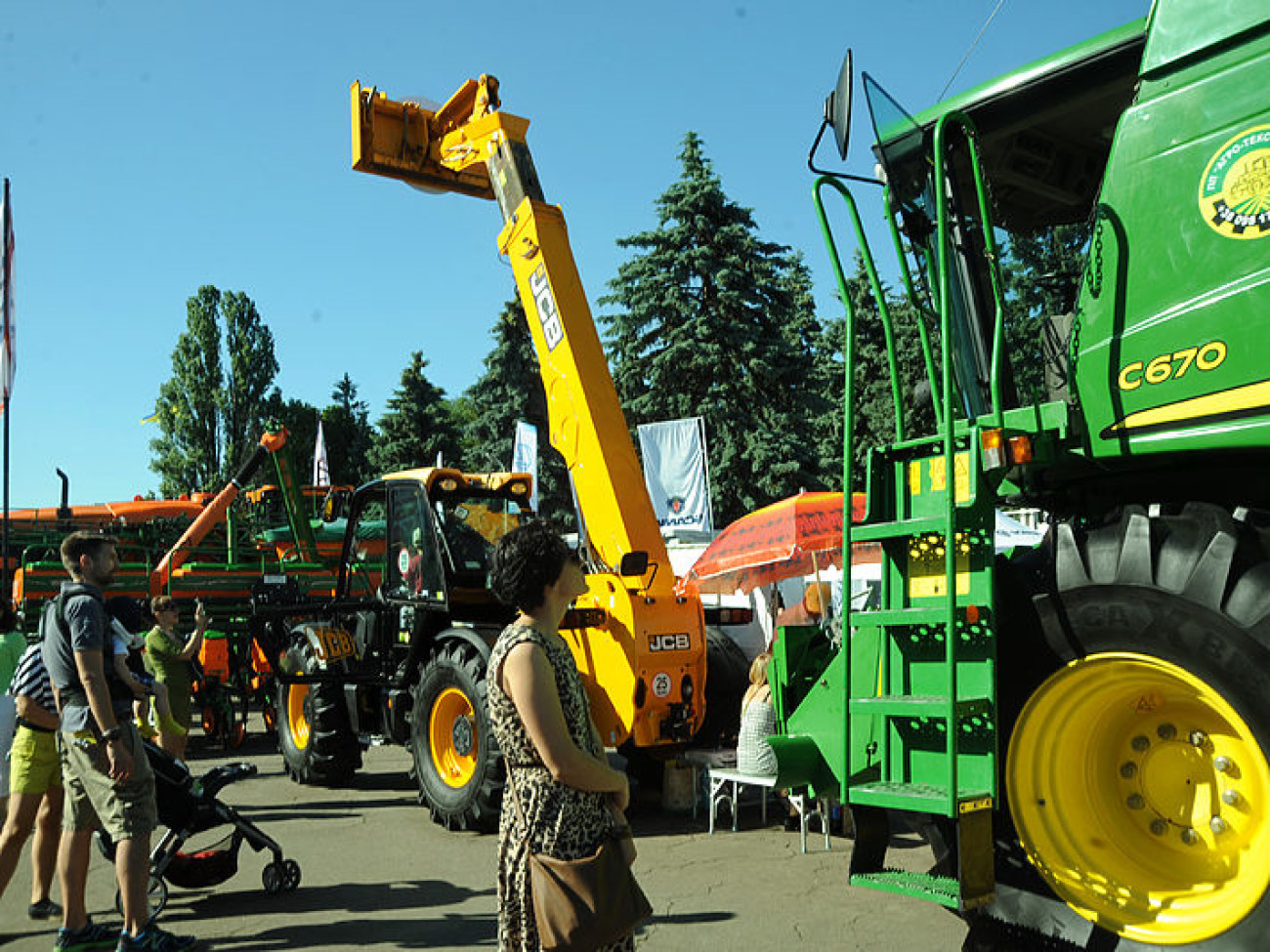 В Киеве проходит самая большая агропромышленная выставка Украины и Восточной Европы, 5 июня 2015 г.