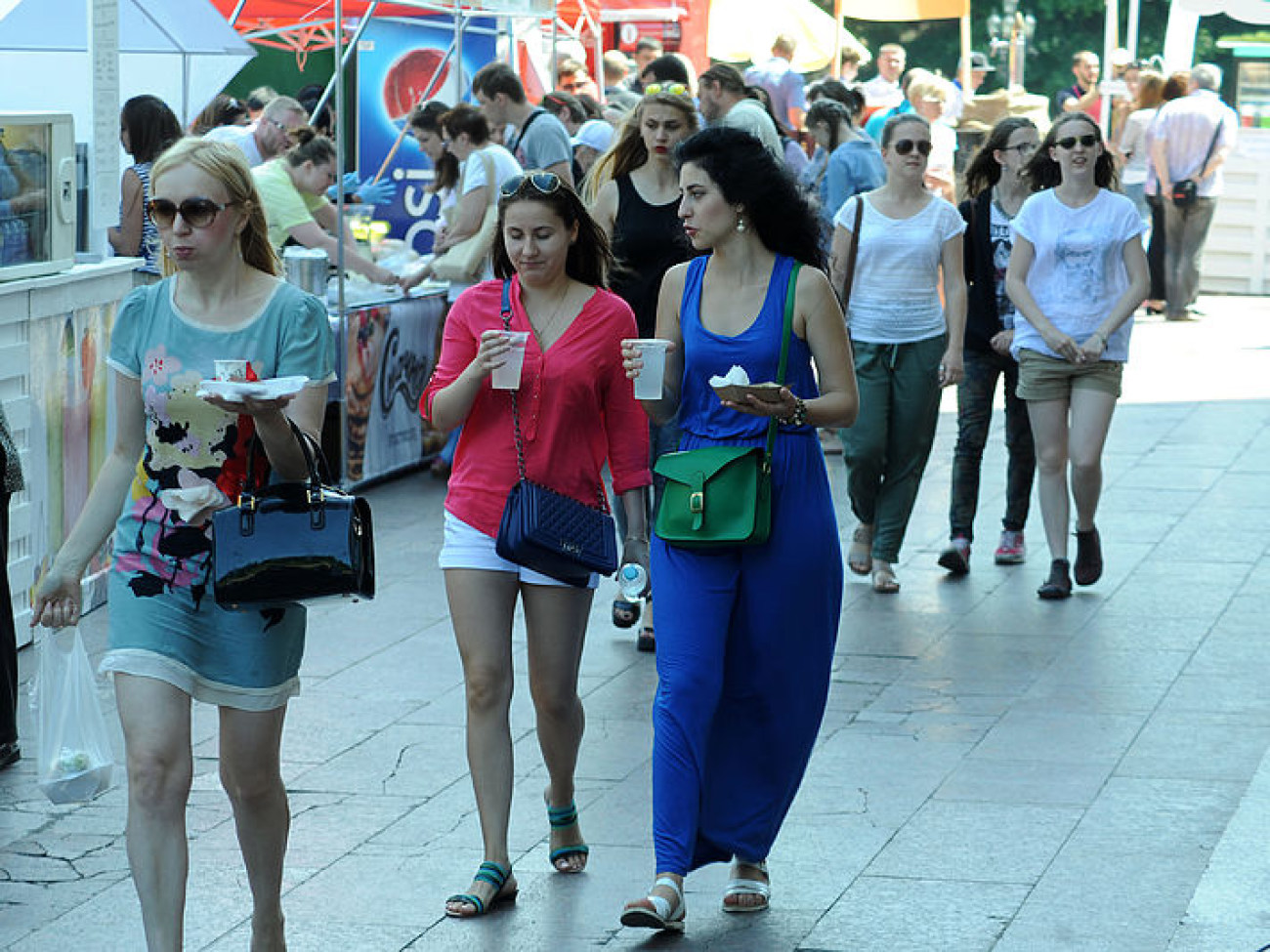 В Киеве проходит фестиваль международной кухни и творчества СМАЧНОFEST