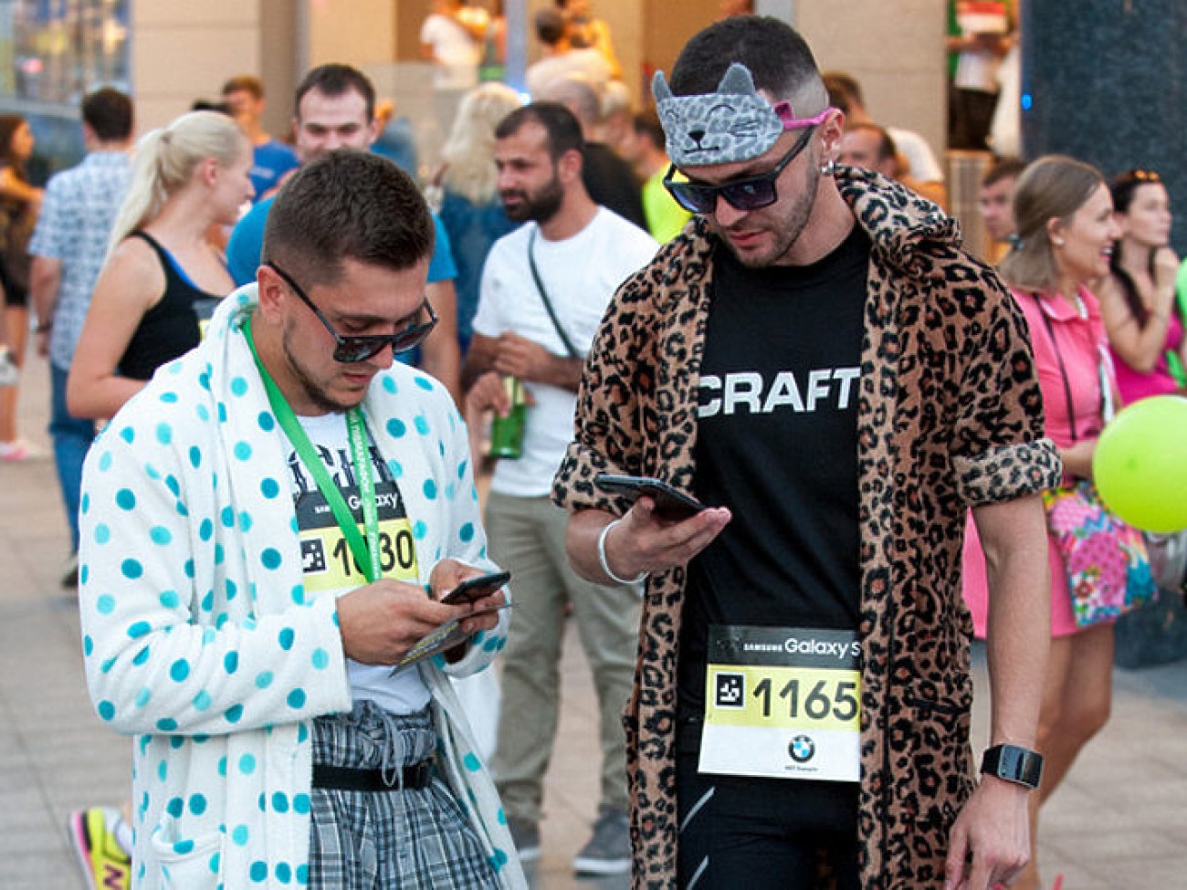 В Киеве состоялось спортивное шоу &#8212; ночной забег Samsung Galaxy S6 Night Run