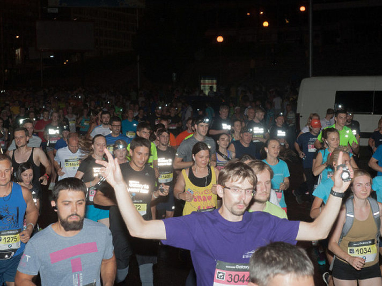 В Киеве состоялось спортивное шоу &#8212; ночной забег Samsung Galaxy S6 Night Run