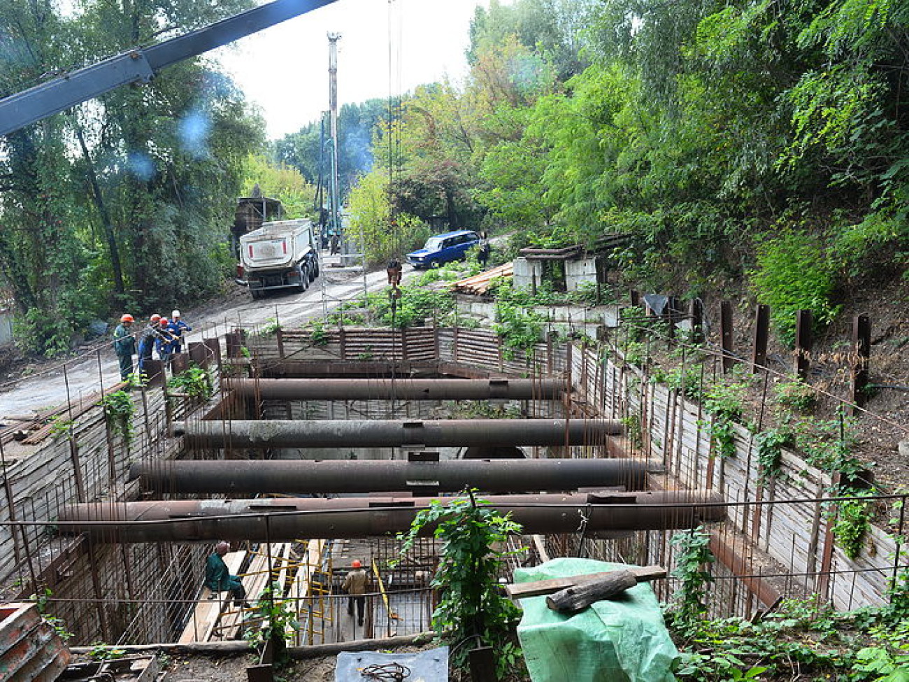 В Киеве возобновили строительство главного городского канализационного коллектора