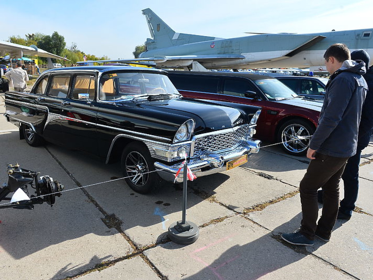 В Киеве проходит международный фестиваль старинных автомобилей «Old Car Land-2015»