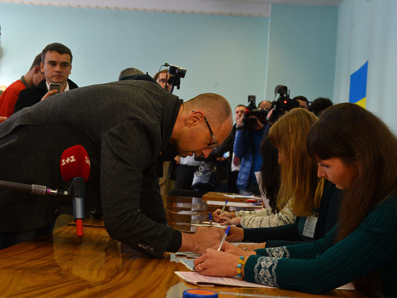 ВИПы Украины проголосовали за местную власть