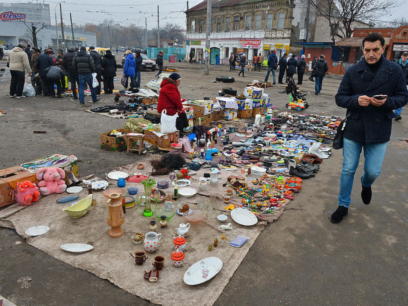 Зоозащитники Киева пикетировали Куреневский рынок