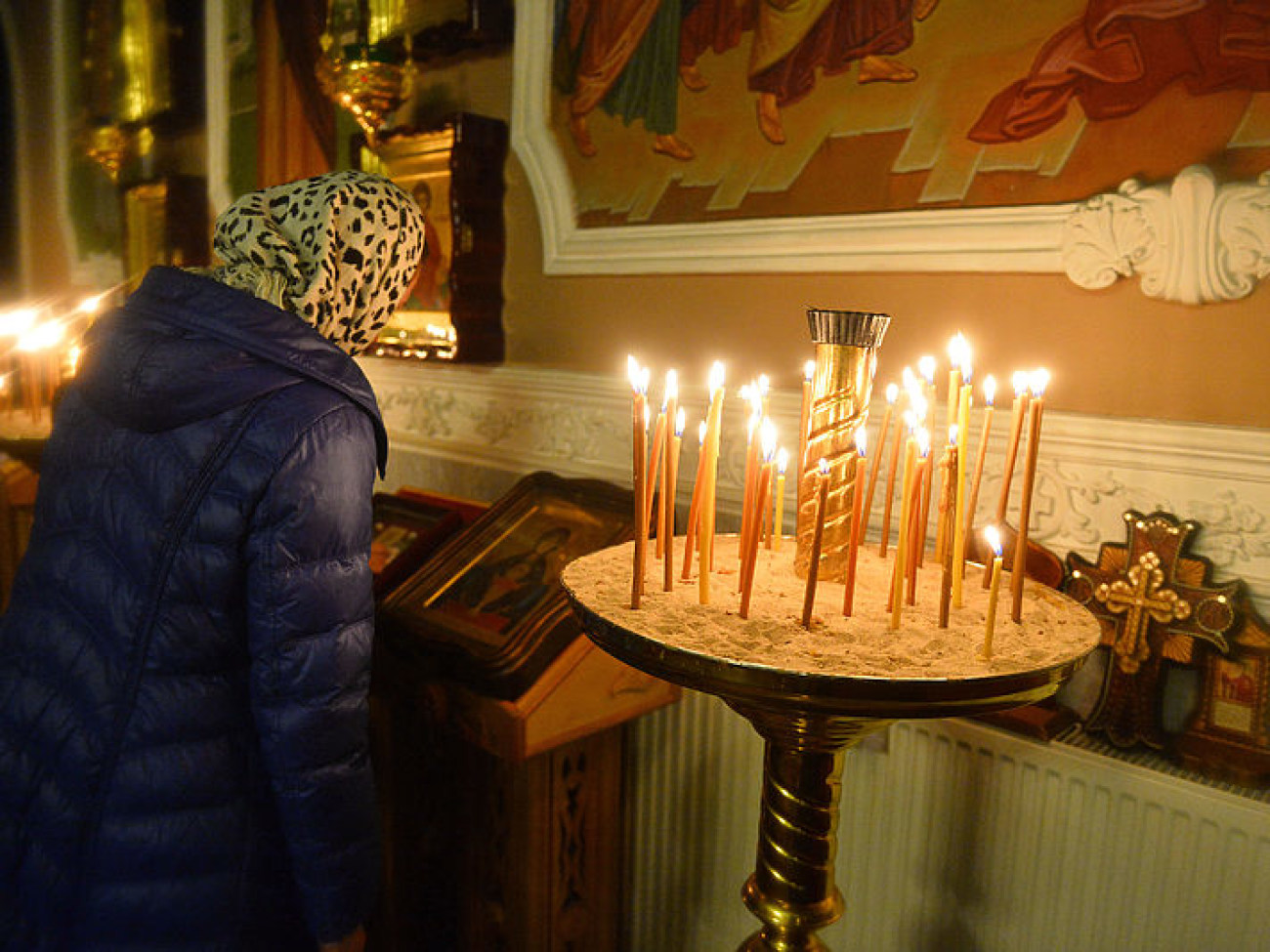Православные христиане празднуют Сретение Господне