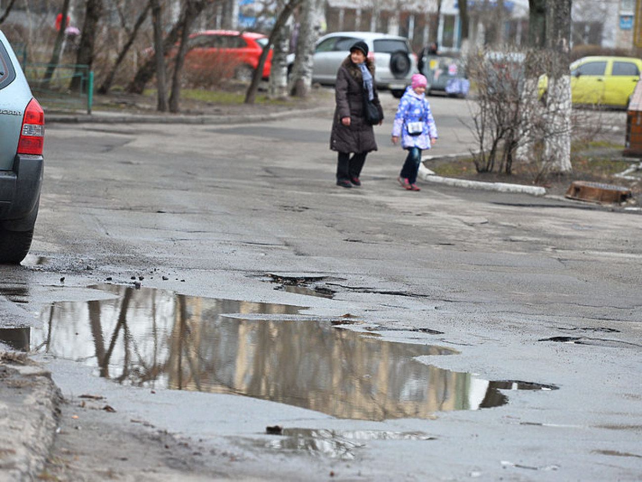 После глобального ремонта дороги Киева оказались&#8230; в ямах