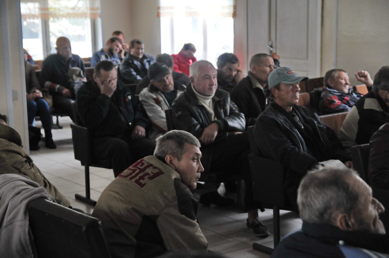 В Киеве волонтеры расписали столовую для малоимущих, пенсионеров и бездомных