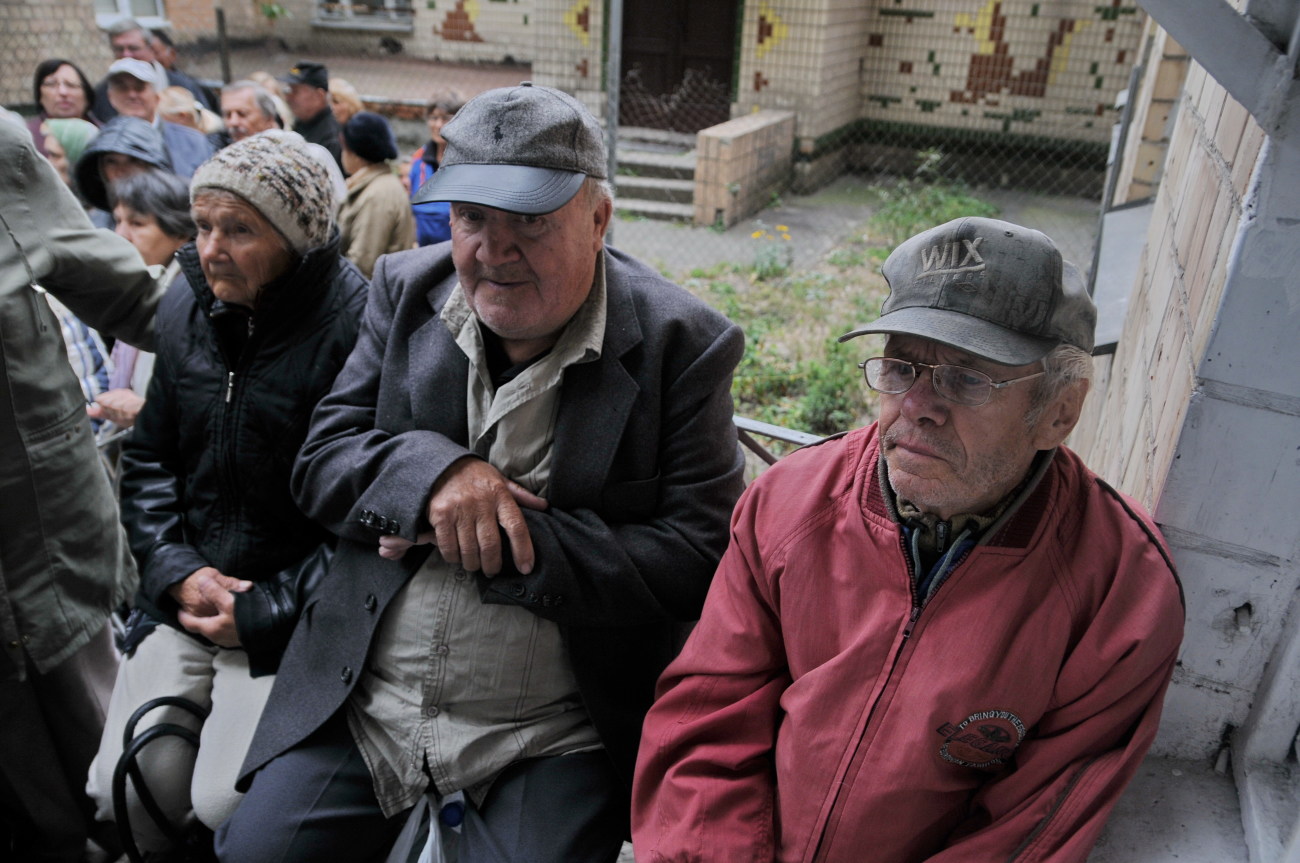 В Киеве волонтеры расписали столовую для малоимущих, пенсионеров и бездомных