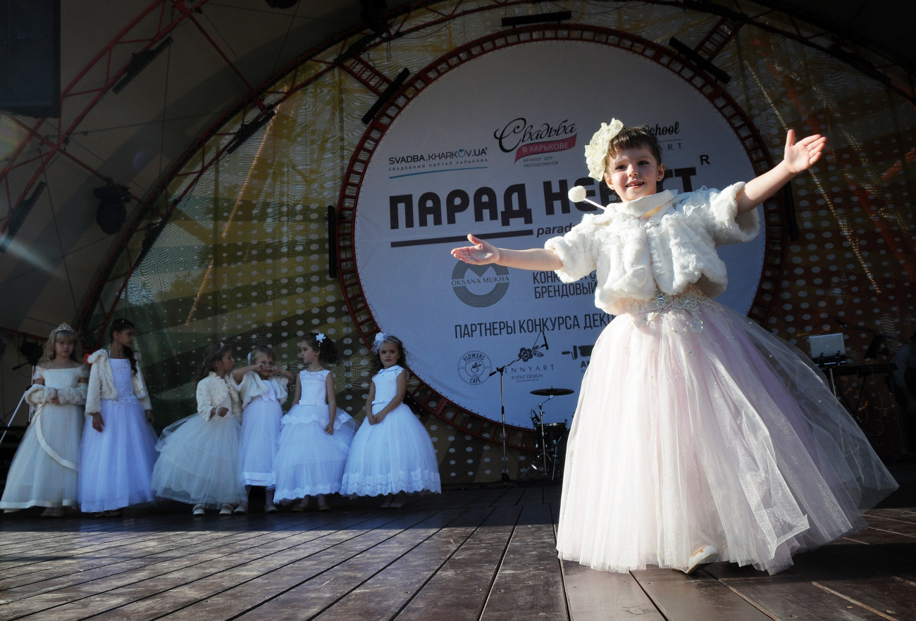 В Харькове состоялся парад невест