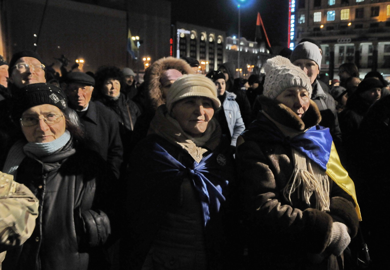 Годовщина Майдана: вече, горящие шины и погромы