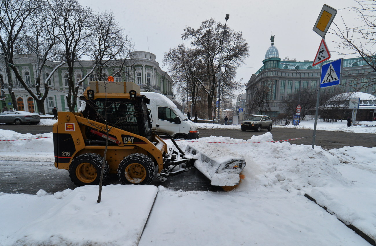 Киев утонул в сугробах