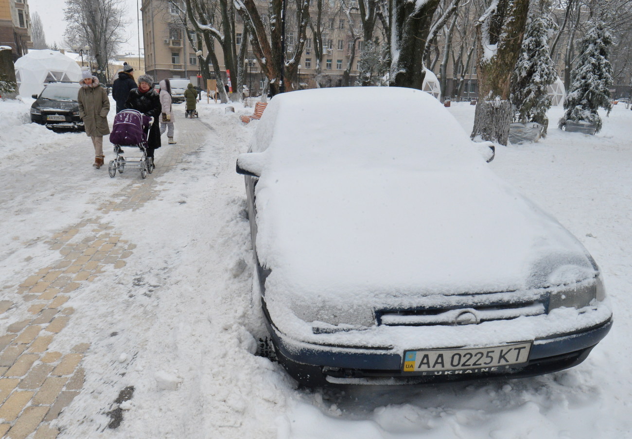 Киев утонул в сугробах