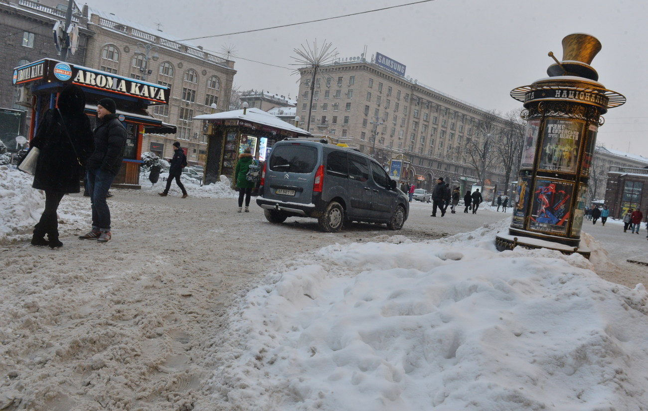 Киев утонул в сугробах