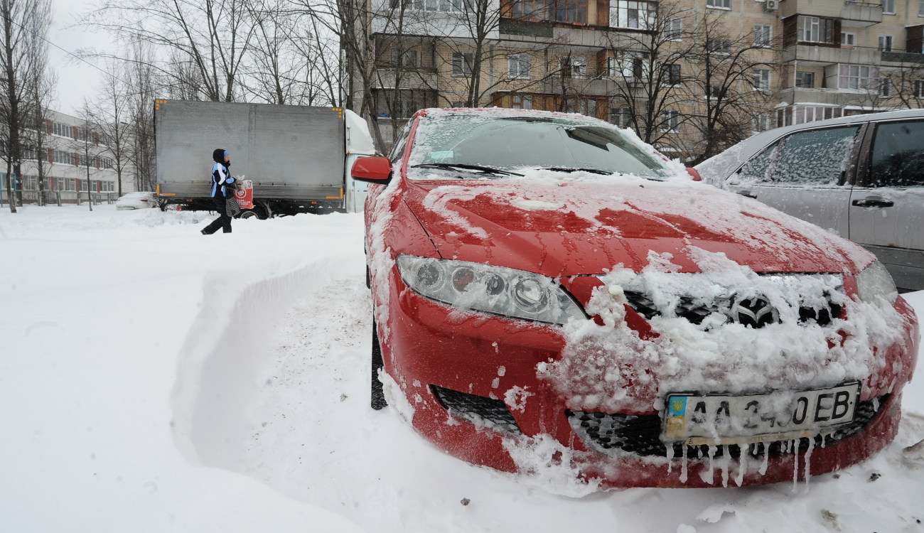 Киев утонул в сугробах