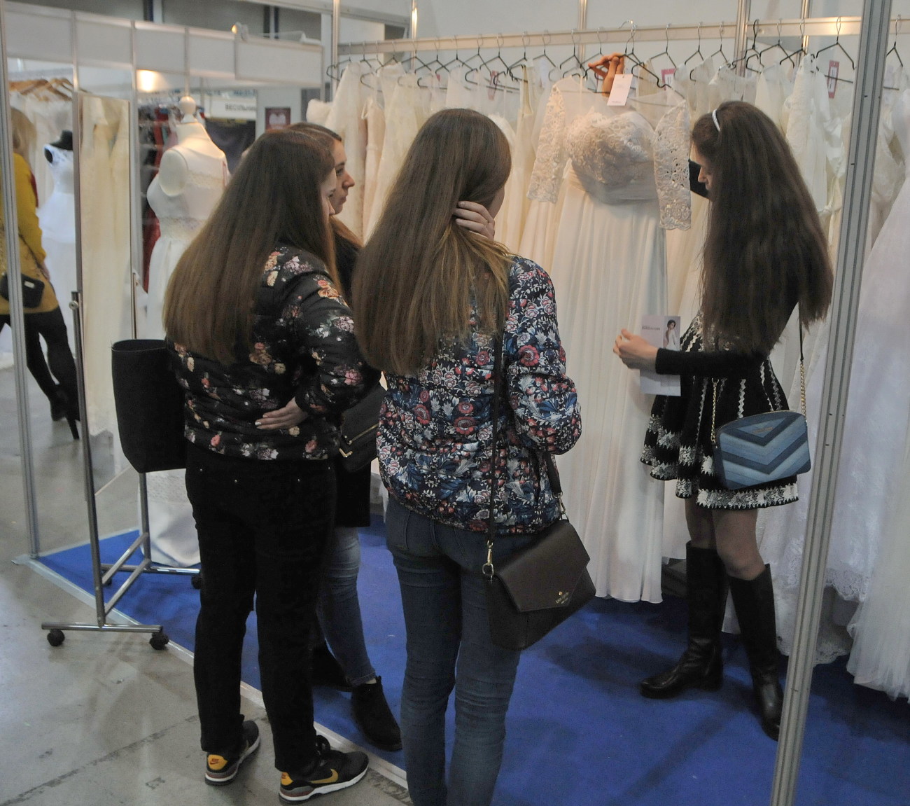 В Киеве проходит выставка свадебных платьев и декора