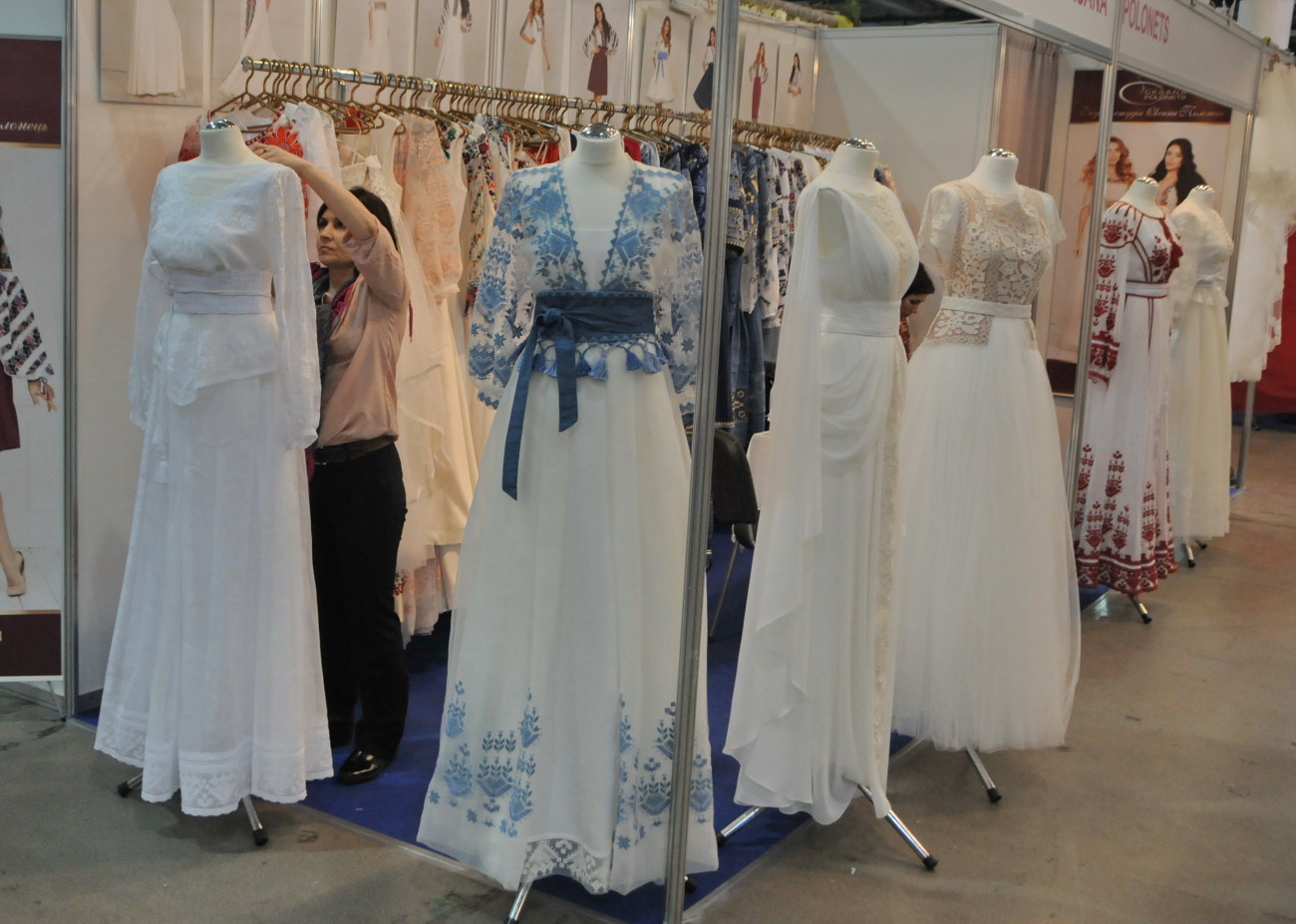 В Киеве проходит выставка свадебных платьев и декора