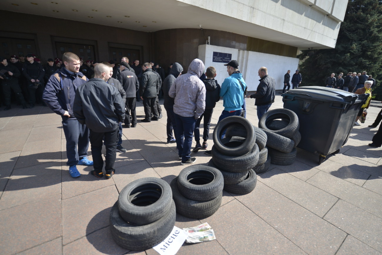 Маршрутчики Киевщины протестуют против снижения цен за проезд
