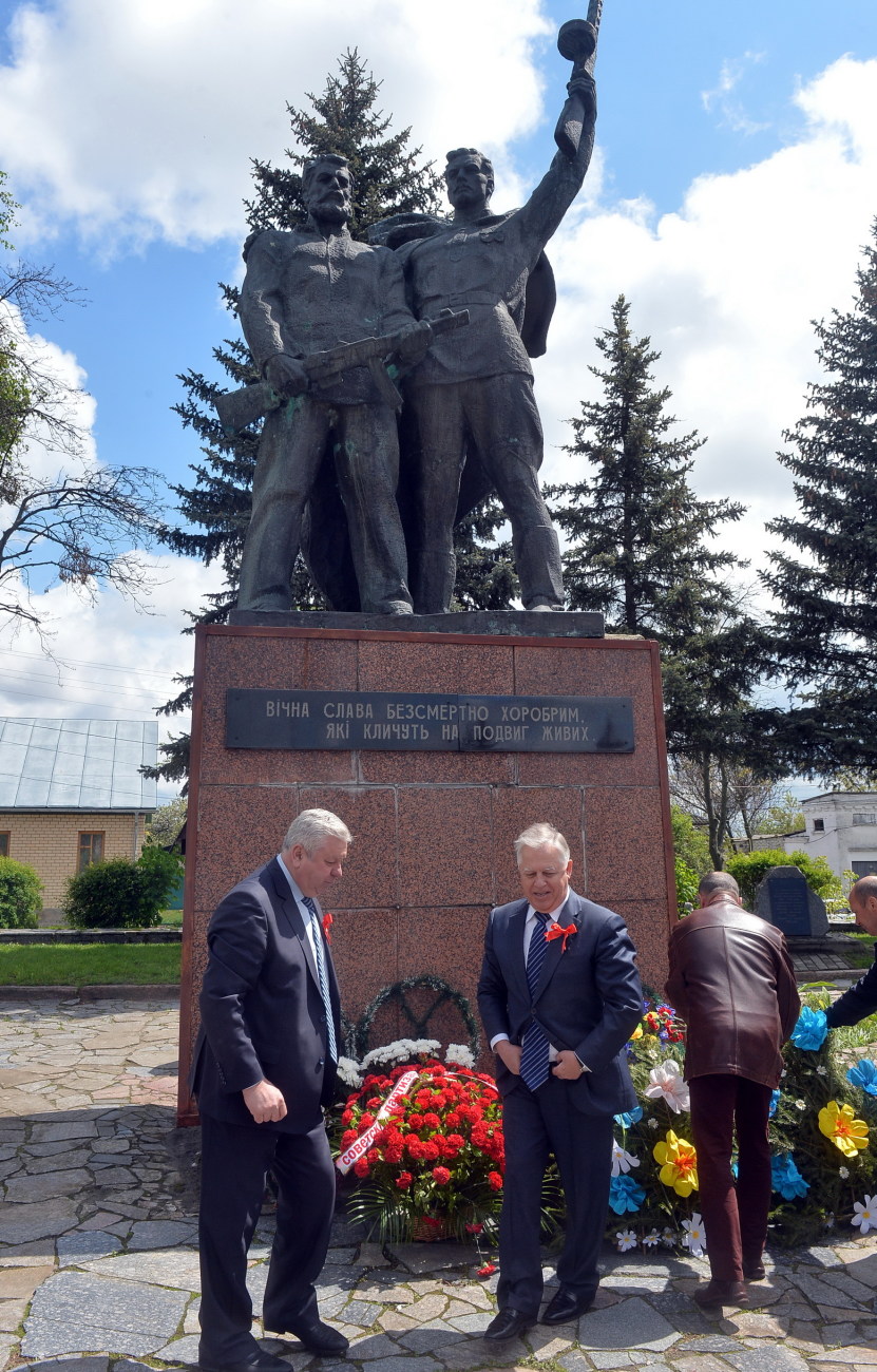В День Победы Петр Симоненко отдал честь героям Житомирского подполья