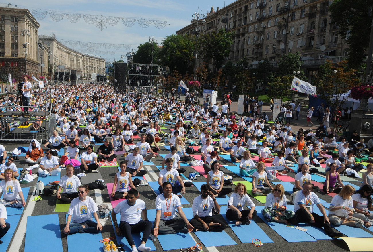 В Киеве отметили Международный день йоги