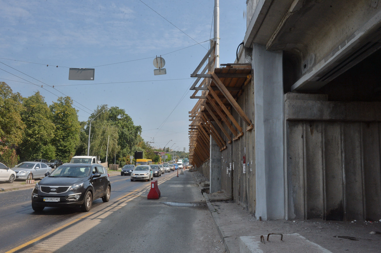 Ремонт моста возле станции метро &#171;Нивки&#187; в Киеве закончен