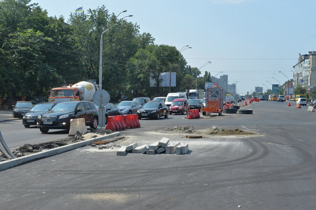 Ремонт моста возле станции метро &#171;Нивки&#187; в Киеве закончен