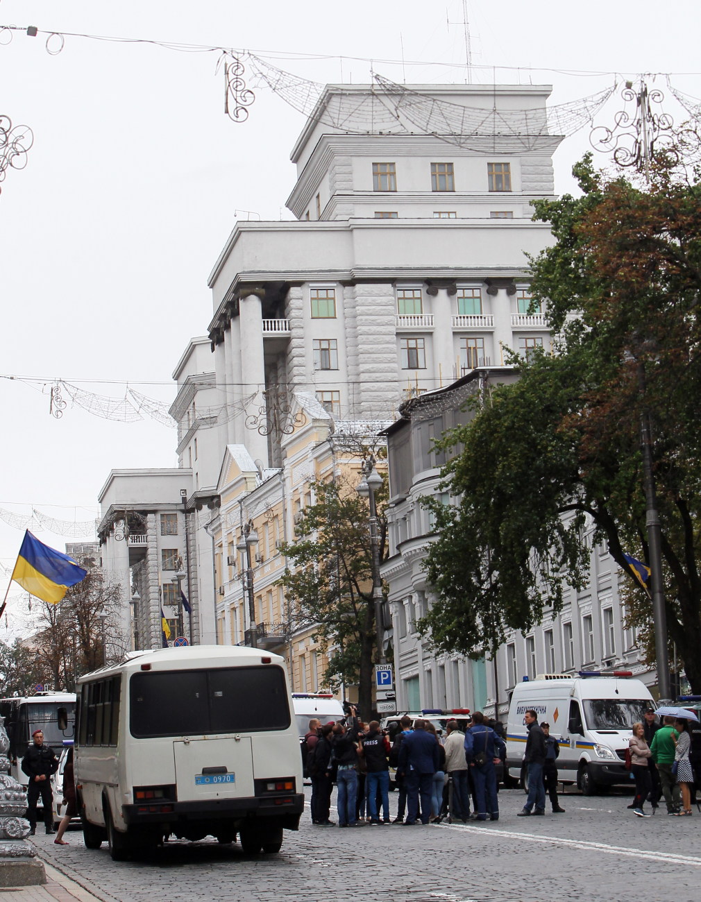 В Киеве на Грушевского произошел взрыв