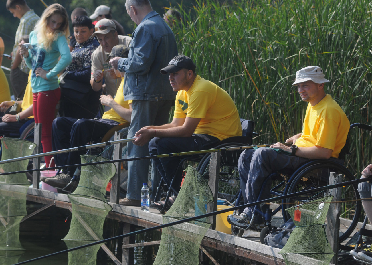 В Киеве состоялся открытый чемпионат по спортивной рыбалке среди людей с ограниченными возможностями